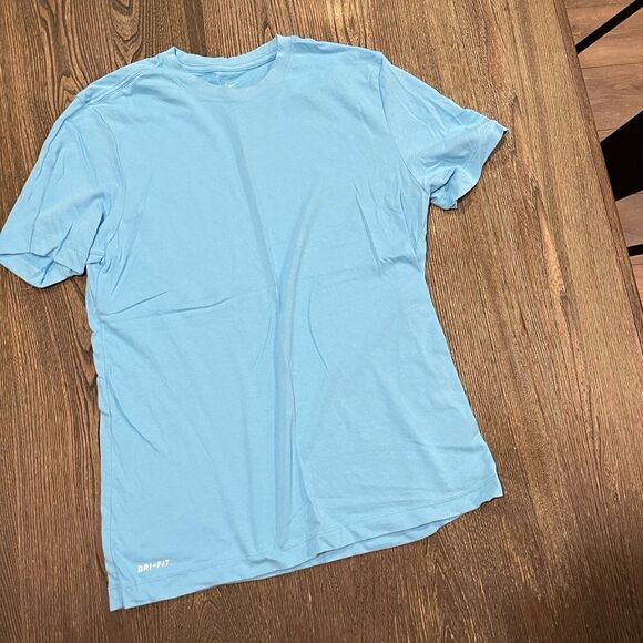 NWOT Nike Dri-Fit T-Shirt Short Sleeve Relaxed Fit Crew Neck Pullover Blue M - Picture 1 of 5